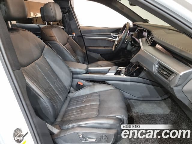 Audi e-Tron 55 Quattro Sportback, 2023 11