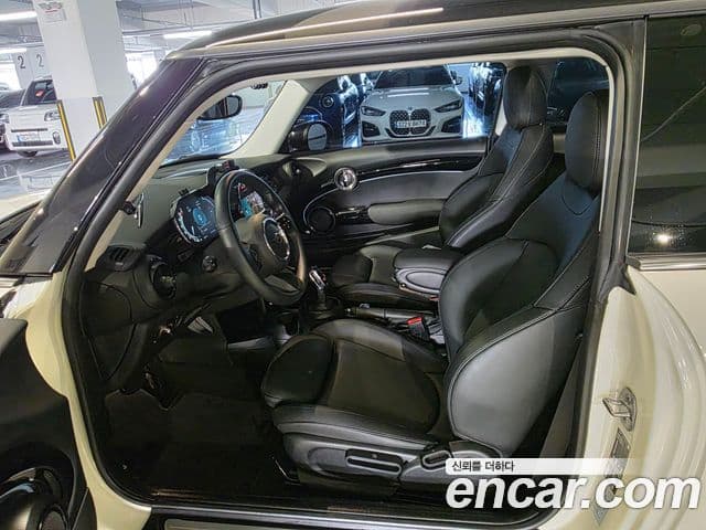 Mini Cooper 3세대, 2022 10