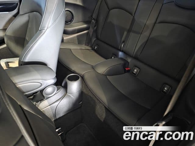 Mini Cooper 3세대, 2022 14