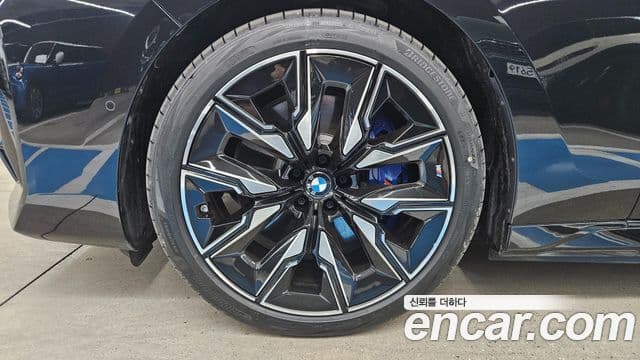 BMW i7 (G70), 2024 все фото