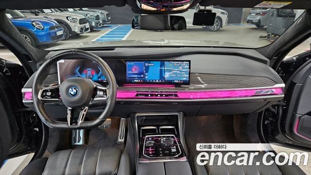 BMW i7 (G70), 2024 7