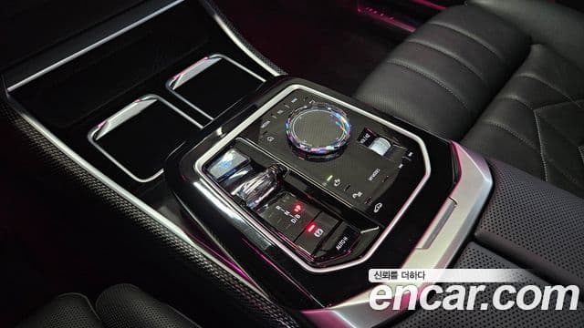 BMW i7 (G70), 2024 9