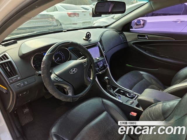 Hyundai Sonata гибрид Premier, 2012 9