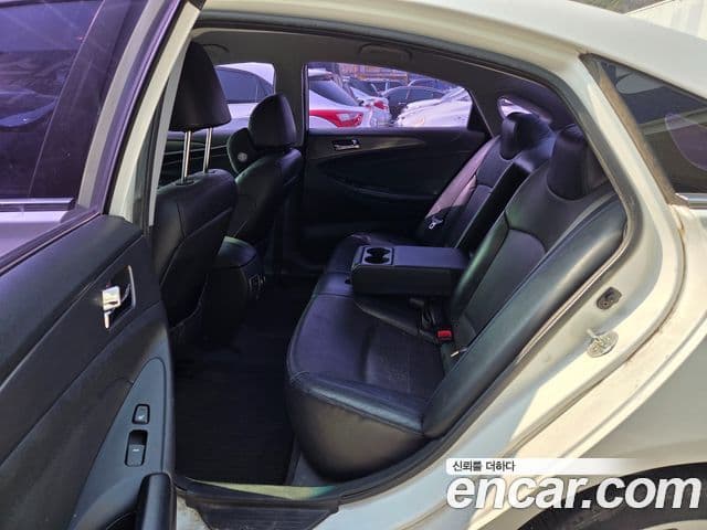 Hyundai Sonata гибрид Premier, 2012 11