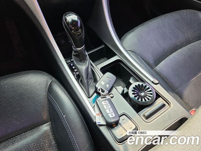 Hyundai Sonata гибрид Premier, 2012 16