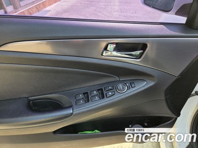 Hyundai Sonata гибрид Premier, 2012 18