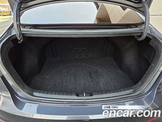 Hyundai Avante AD 1.6 GDI Value Plus, 2017 16