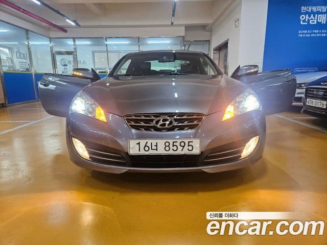 Hyundai Genesis купе 200 турбо P, 2011 2