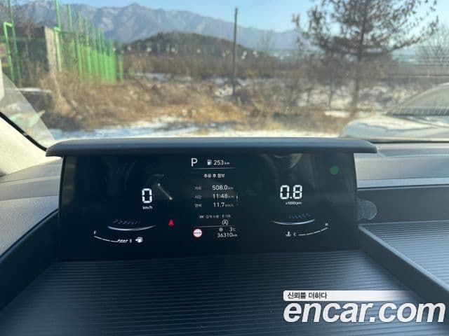 Hyundai Staria Prestige, 2025 все фото