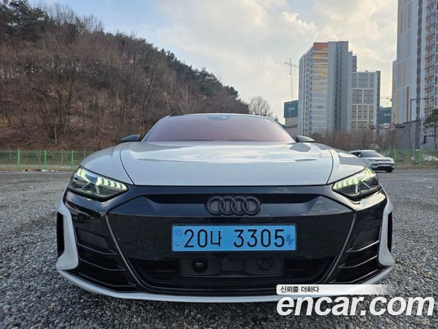 Audi e-Tron GT Premium, 2024 3