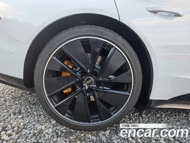 Audi e-Tron GT Premium, 2024 все фото