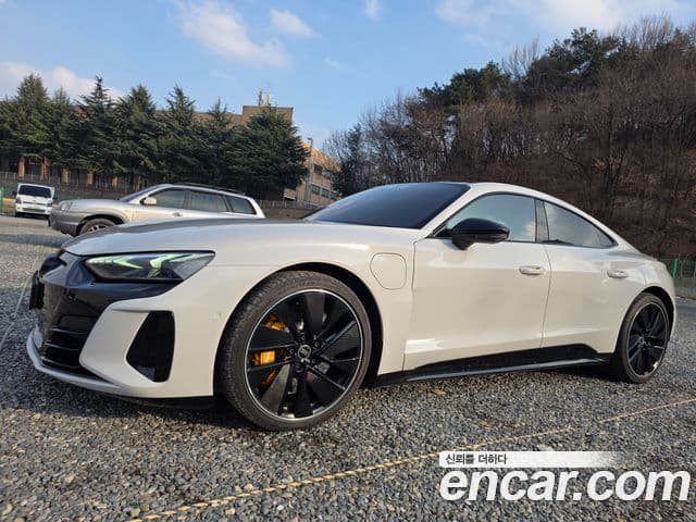 Audi e-Tron GT Premium, 2024 8