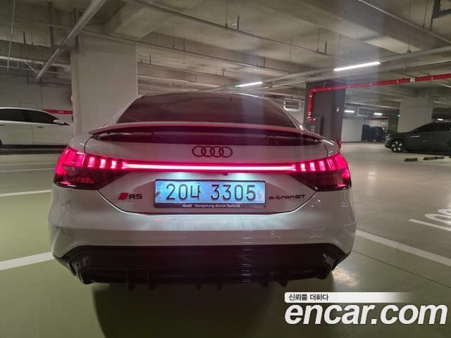 Audi e-Tron GT Premium, 2024 12