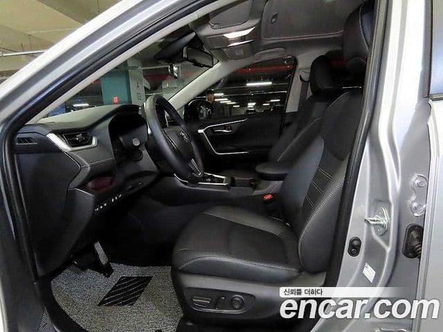 Toyota RAV4 5세대 2.5 4WD гибрид LTD, 2025 6