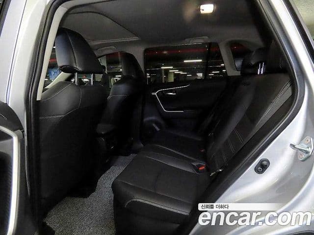 Toyota RAV4 5세대 2.5 4WD гибрид LTD, 2025 7