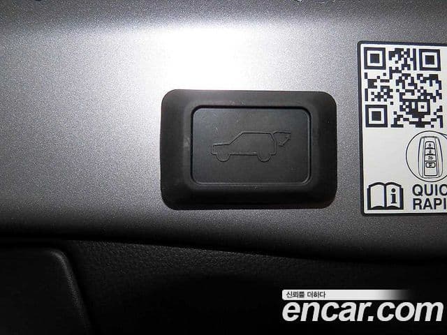 Toyota RAV4 5세대 2.5 4WD гибрид LTD, 2025 16