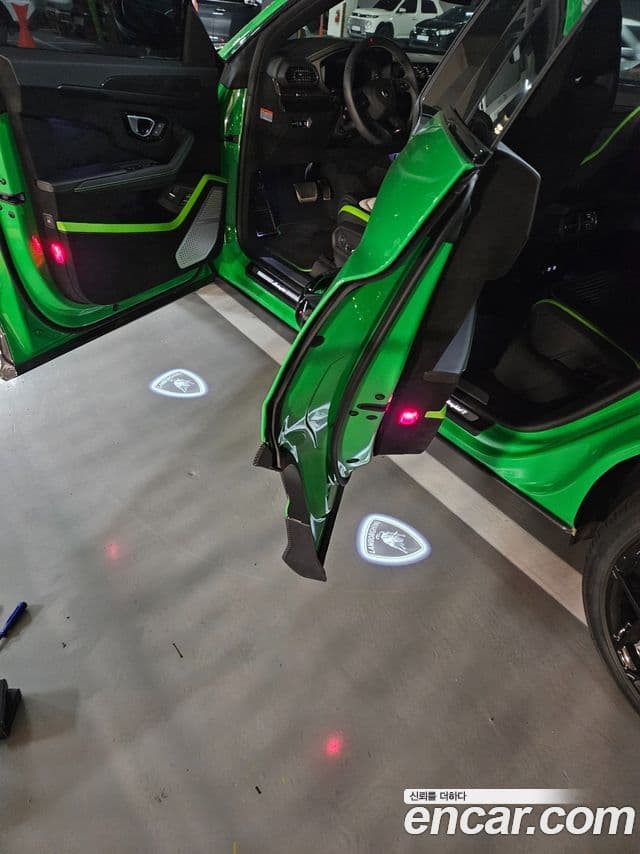 Lamborghini Urus 4.0 V8 Performante, 2025 6