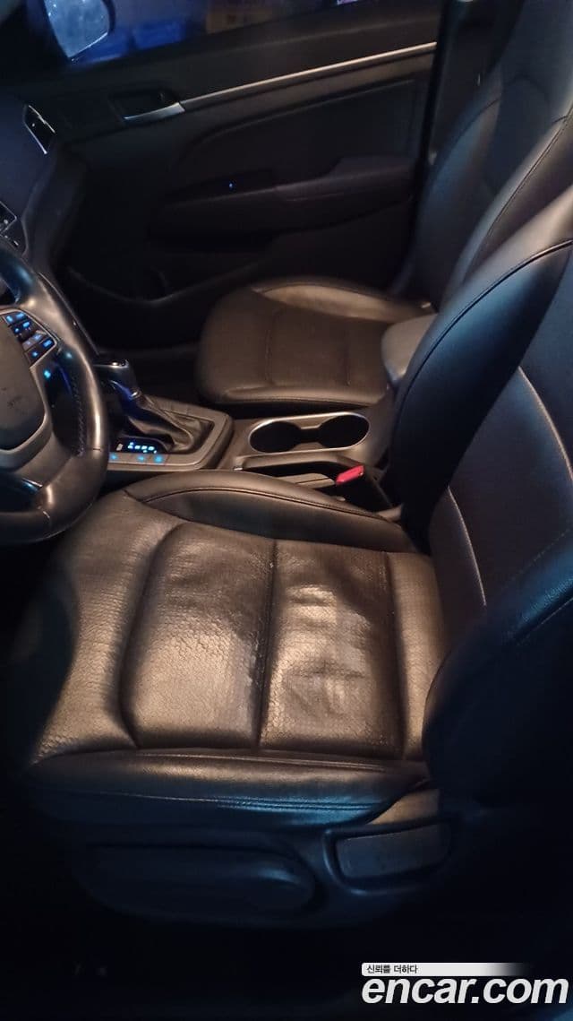 Hyundai Avante AD Modern, 2016 9