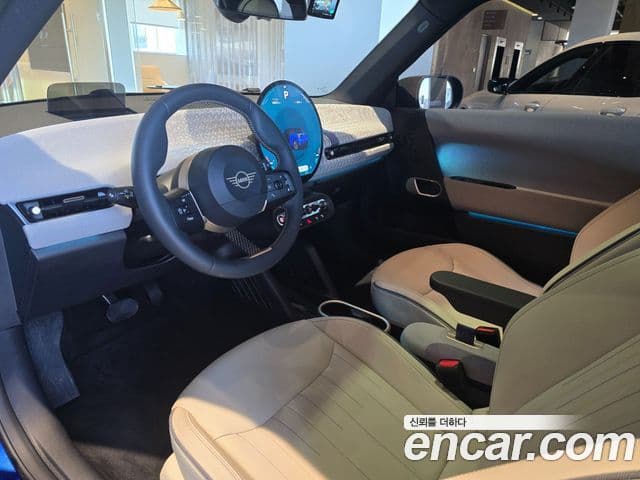 Mini Cooper Электрический (Electric) 4세대 SE favored, 2024 11