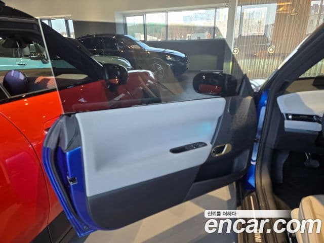 Mini Cooper Электрический (Electric) 4세대 SE favored, 2024 17