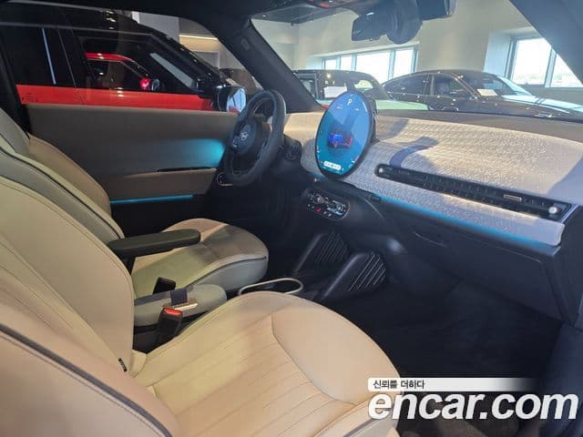 Mini Cooper Электрический (Electric) 4세대 SE favored, 2024 19