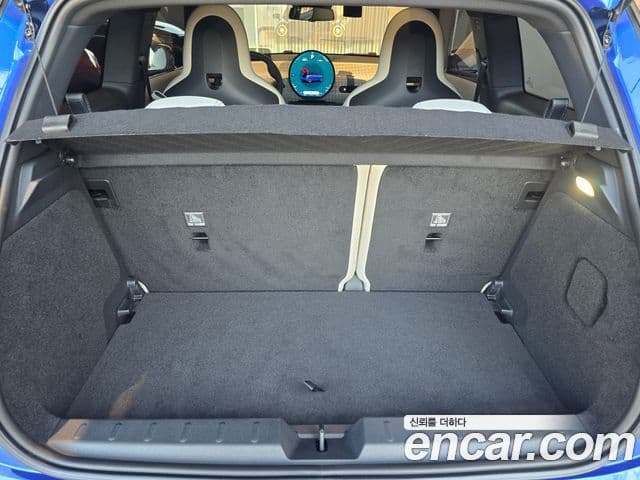Mini Cooper Электрический (Electric) 4세대 SE favored, 2024 20