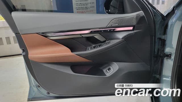 BMW 5시리즈 (G60), 2025 12