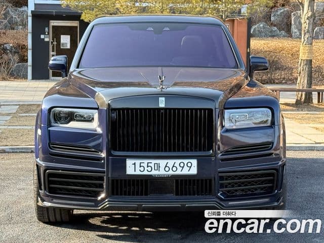 Rolls-Royce Cullinan, 2020 3