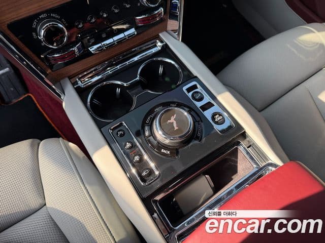 Rolls-Royce Cullinan, 2020 15