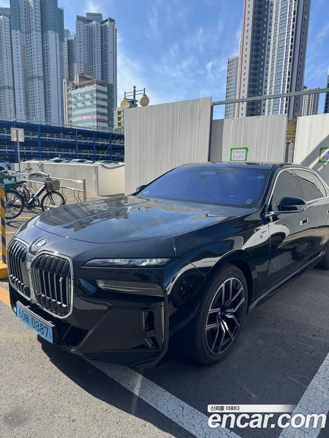 BMW i7 (G70) eDrive 50 M Sport, 2024 все фото