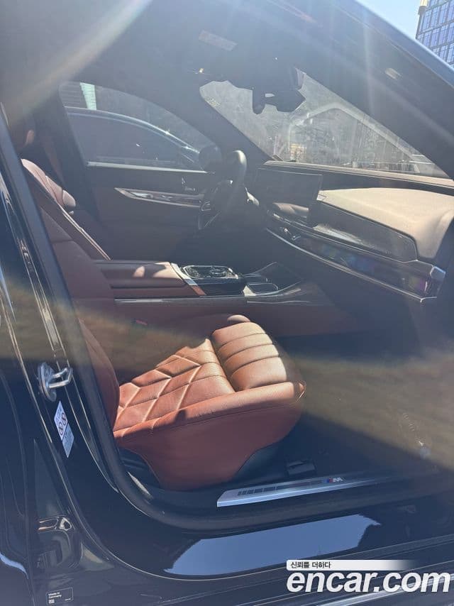 BMW i7 (G70) eDrive 50 M Sport, 2024 12