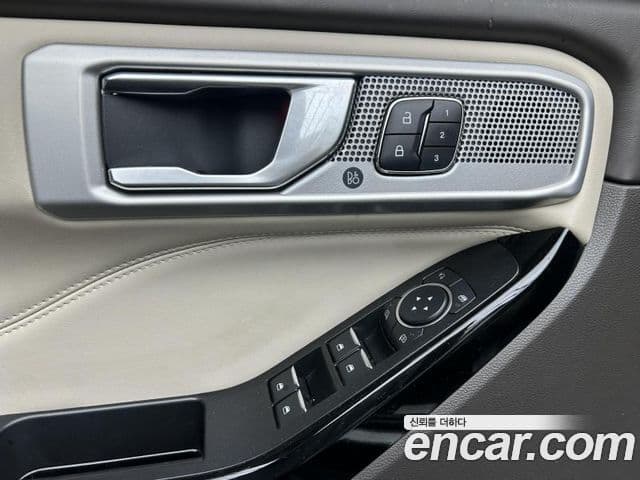 Ford Explorer 6세대 3.0 Platinum 4WD, 2022 14