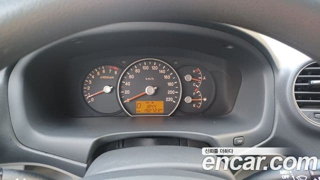 Kia 뉴카렌스 топовая версия, 2008 8