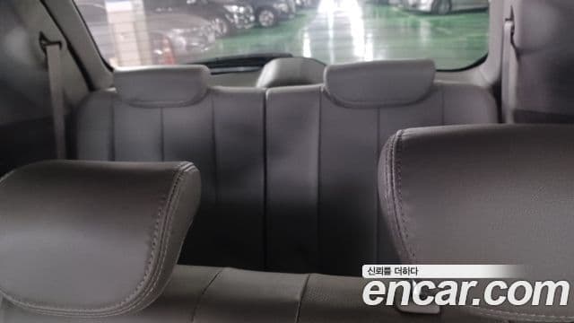 Kia 뉴카렌스 топовая версия, 2008 17