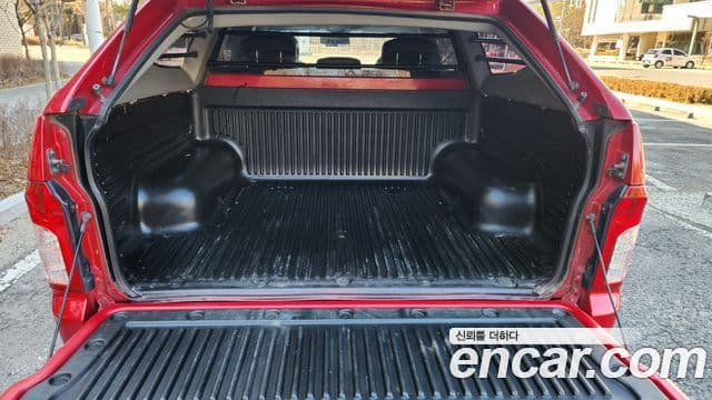 KG모빌리티(SsangYong) Korando Sport Club, 2013 12