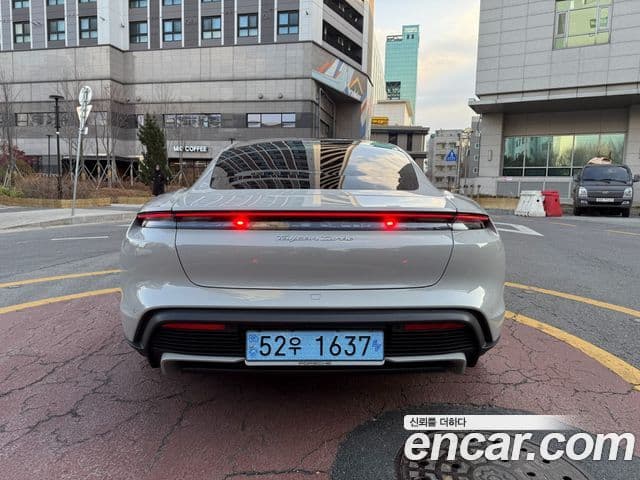 Porsche 타이칸 турбо, 2024 4