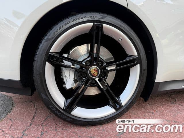 Porsche 타이칸 турбо, 2024 13