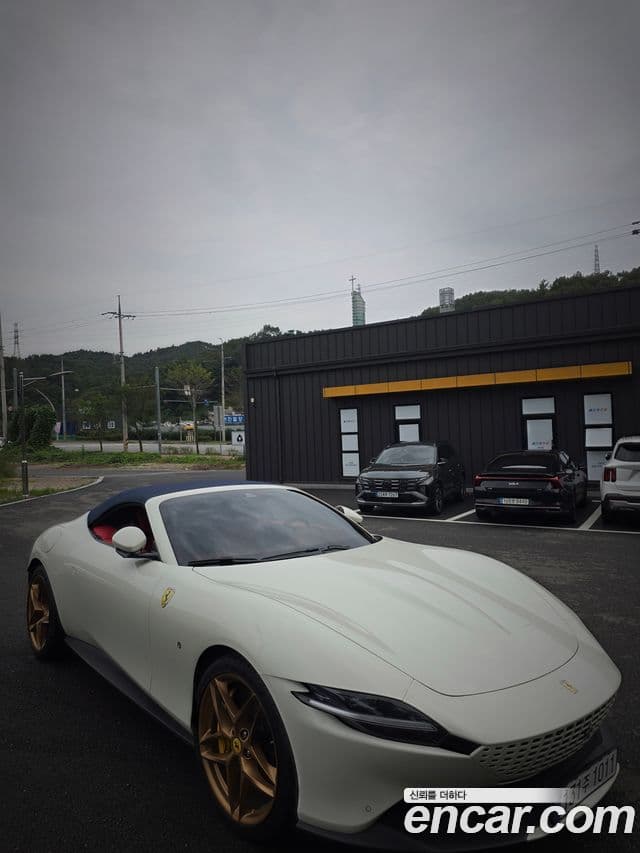 Ferrari 로마 3.9 Spyder, 2024 1