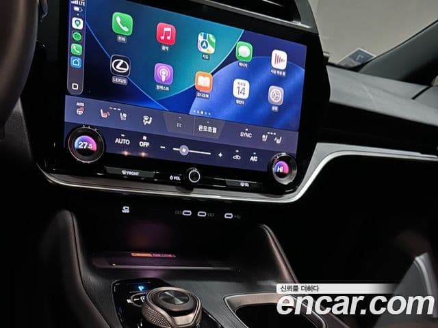 Lexus RZ450e Luxury, 2023 все фото