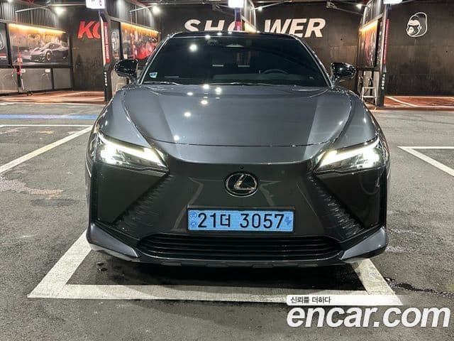 Lexus RZ450e Luxury, 2023 14