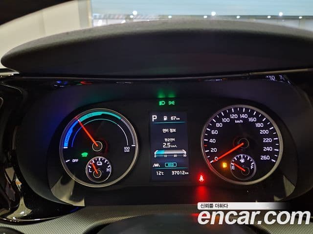 Kia K5 гибрид 3세대 Prestige, 2023 12