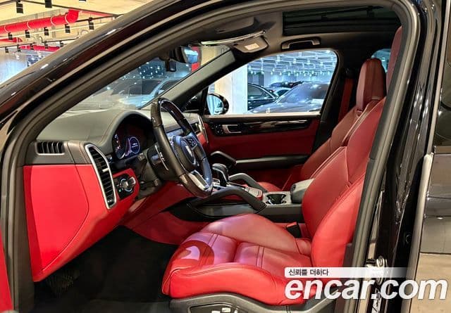 Porsche Cayenne (PO536), 2020 11