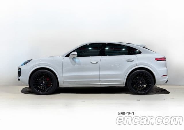Porsche Cayenne (PO536) 3.0 купе, 2021 1