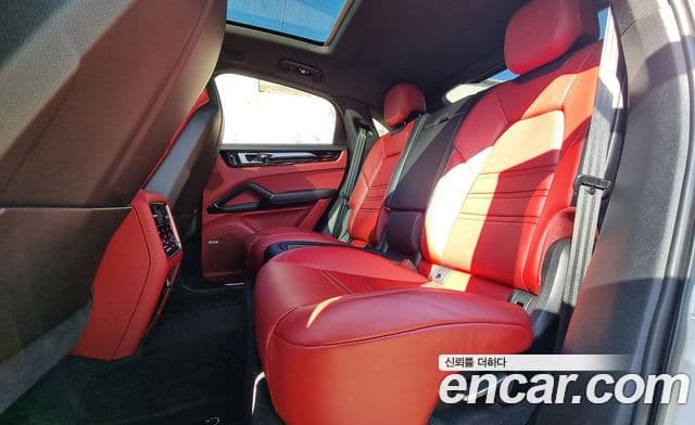 Porsche Cayenne (PO536) 3.0 купе, 2021 11