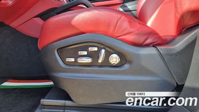 Porsche Cayenne (PO536) 3.0 купе, 2021 19