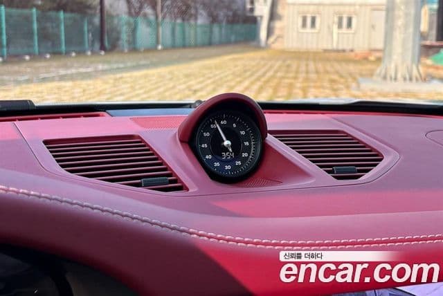 Porsche 911 (992) Carrera GTS, 2025 18