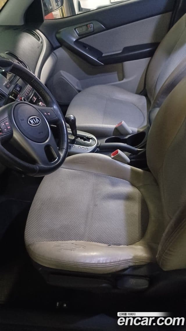 Kia Forte 1.6 CVVT Si, 2010 18