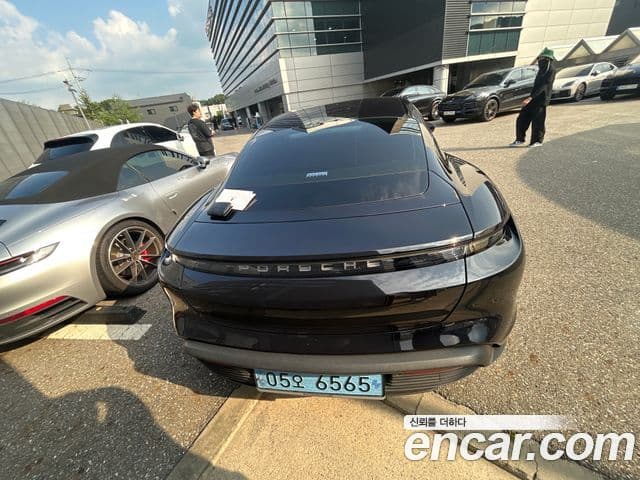 Porsche 타이칸 базовый, 2024 3