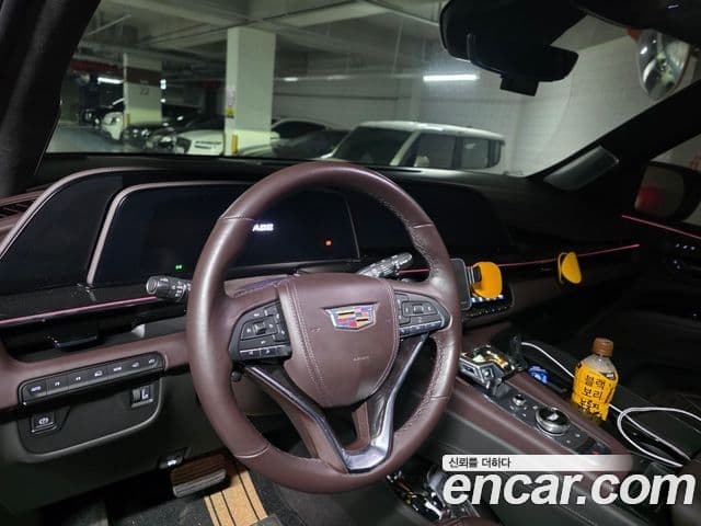 Cadillac Escalade 5세대 Sport Platinum, 2023 1