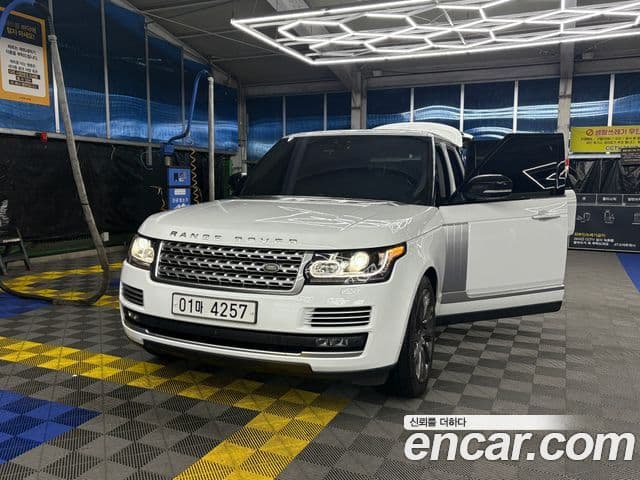 Land Rover Range Rover 4세대 4.4 SDV8 Vogue SE дизель